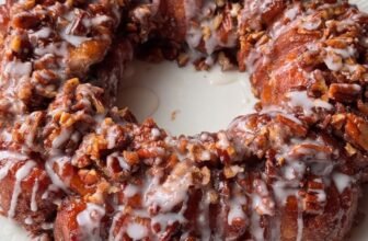 APPLE CINNAMON MONKEY BREAD – The Southern Woman Cooks