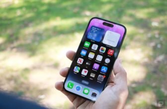 How do I reply calls on my iPhone with solely my voice?