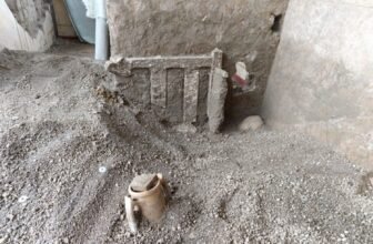 Pompeii Household Blocked Bed room Door With Mattress to Escape Eruption, New Findings Reveal