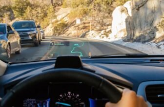 5 devices I exploit to make my outdated automotive really feel like a 2025 mannequin