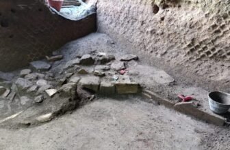 After Mount Vesuvius Demolished Pompeii, Folks Returned to Stay Among the many Ruins